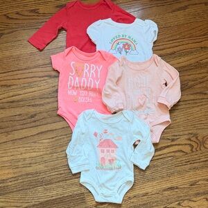 Colorful Bodysuit bundle 6-9 months- Red, Pink, White